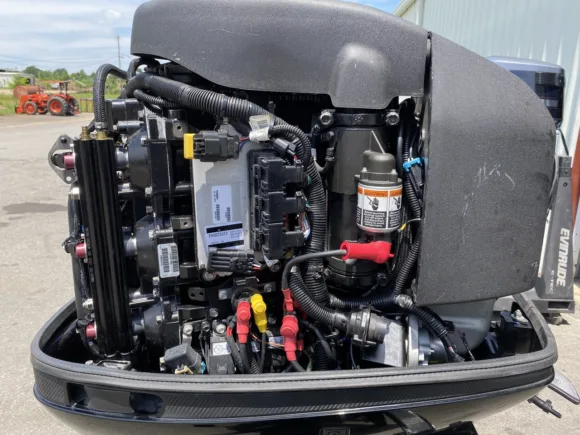 Used 2014 Mercury Pro XS 250HP 3.0L V6 DFI 2-Stroke Outboard Motor – 20" Long Shaft – 360 Hours – Refurbished Powerhead