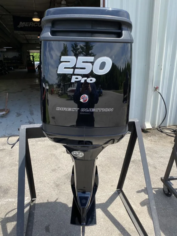 Used 2014 Mercury Pro XS 250HP 3.0L V6 DFI 2-Stroke Outboard Motor – 20" Long Shaft – 360 Hours – Refurbished Powerhead