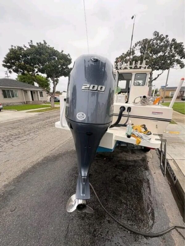 Used 2022 Yamaha F200 200 HP 4-Stroke Outboard Motor – 20" Shaft