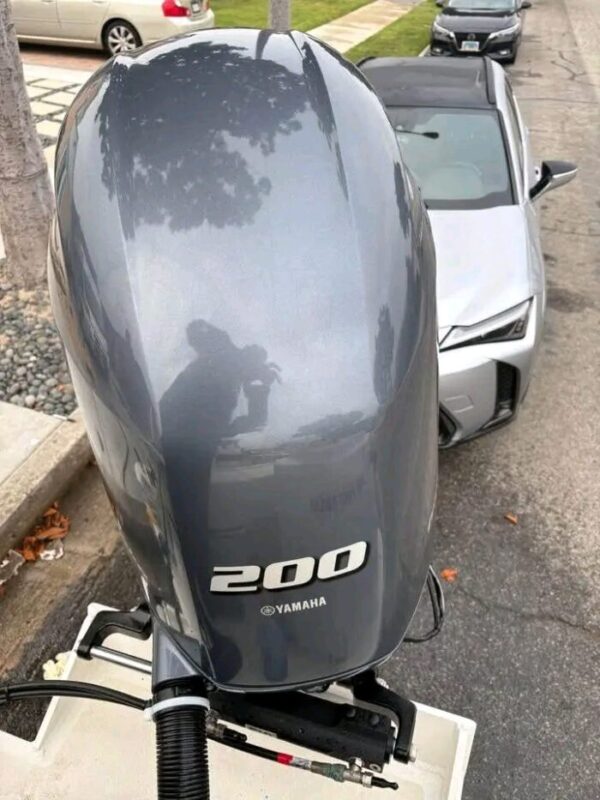 Used 2022 Yamaha F200 200 HP 4-Stroke Outboard Motor – 20" Shaft
