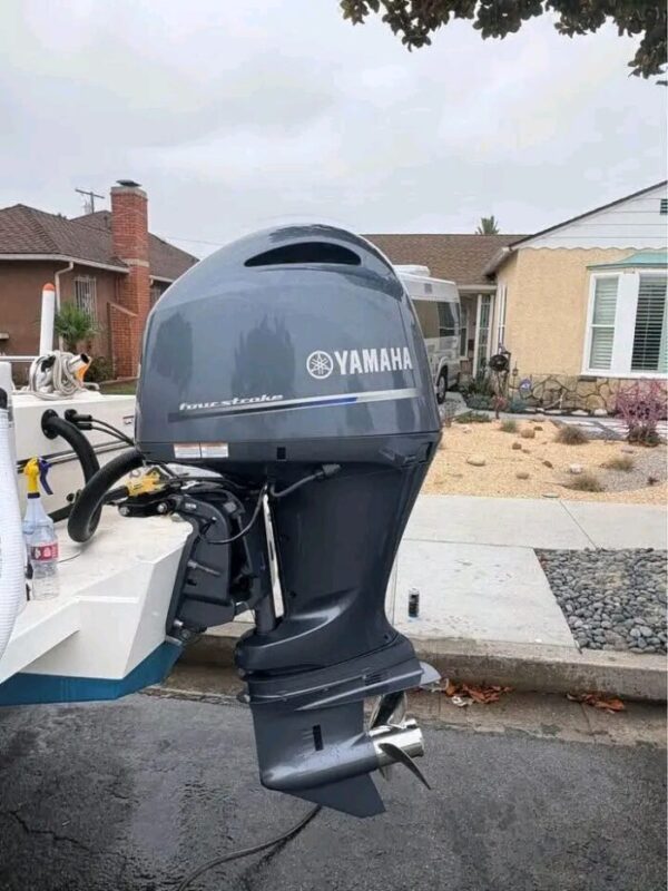 Used 2022 Yamaha F200 200 HP 4-Stroke Outboard Motor – 20" Shaft