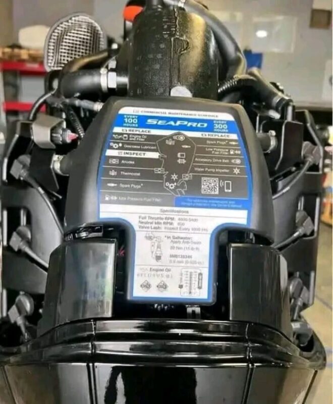 2023 Mercury SeaPro 200 HP V6 4-Stroke Outboard Motor – 20" Shaft