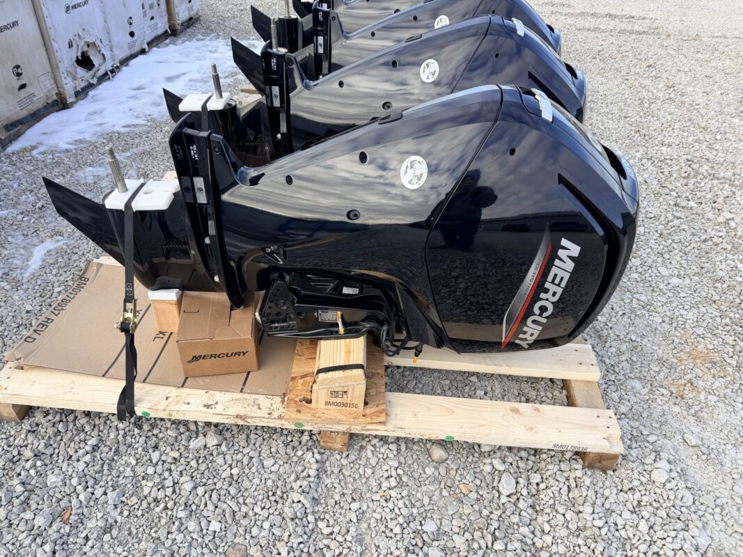 2024 Mercury 90 HP ELPT Command Thrust FourStroke Outboard Motor – 20" Shaft