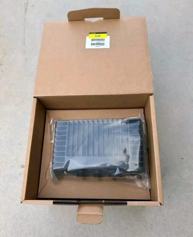 Garmin 126sv UHD Fish Finder/GPS with brand‑new GLS10 black box and new LVS34 LiveScope transducer