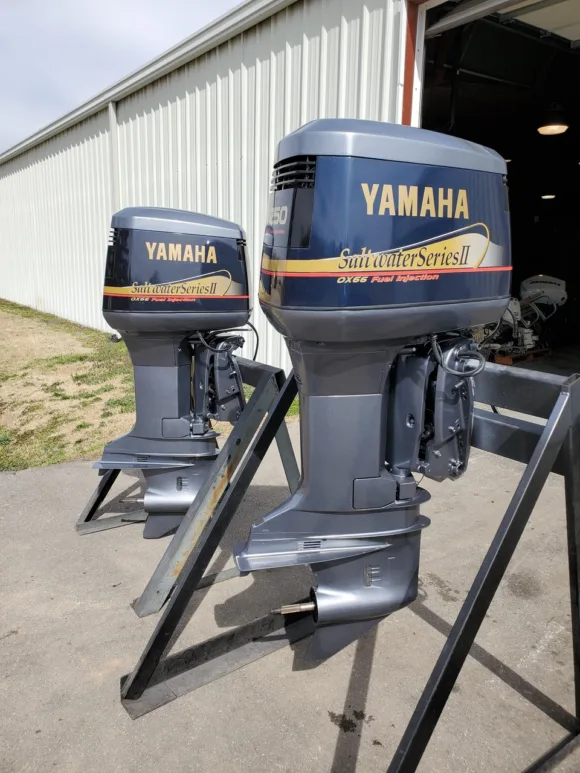 Used Twin 2001 Yamaha 250 HP Saltwater Series II 6-Cylinder EFI 2-Stroke 25″ (X) Outboard Motors