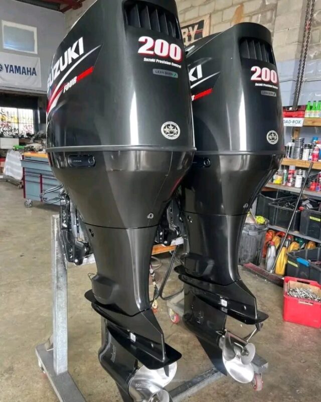 Used Suzuki DF200AP 200 HP Four-Stroke Outboard Motors – 2015 – 25" XL – Twin Set
