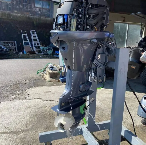 Used 2015 Yamaha 30 HP 4-Stroke EFI Remote Control Outboard Motor