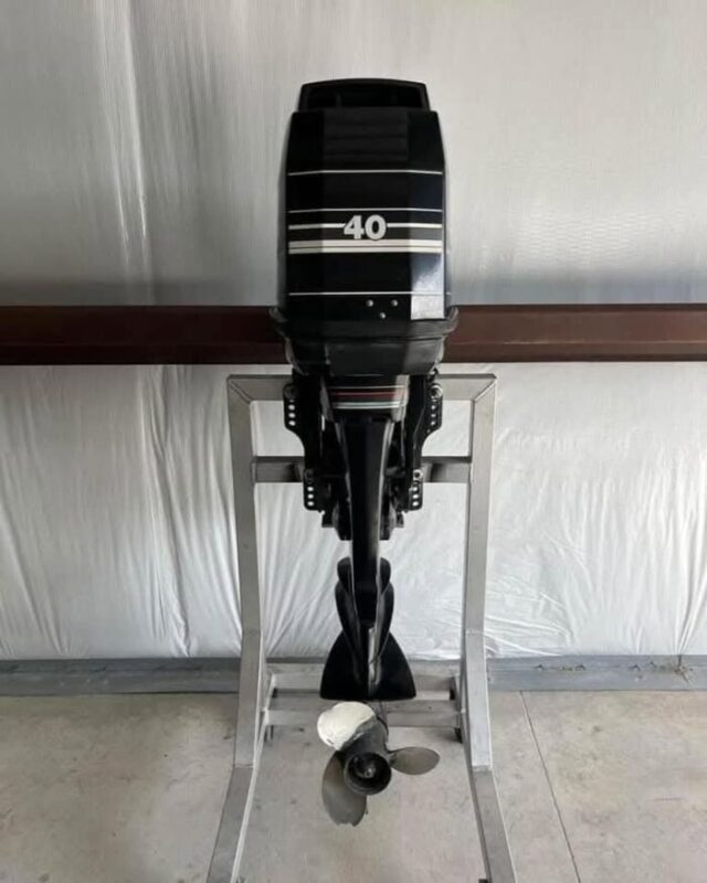 Used 1997 Mercury 40 HP 4-Cylinder 2-Stroke Outboard Motor – 20" Shaft – Approximately 400 Hours – Controls & Propeller Included