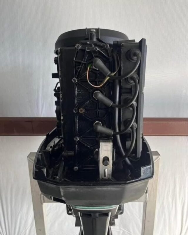 Used 1997 Mercury 40 HP 4-Cylinder 2-Stroke Outboard Motor – 20" Shaft – Approximately 400 Hours – Controls & Propeller Included