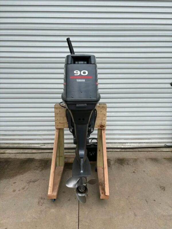 Used 1997 Yamaha 90 HP 2-Stroke Outboard Motor – Long Shaft – Big Tiller – 118–120 PSI Compression – 19P Stainless Propeller