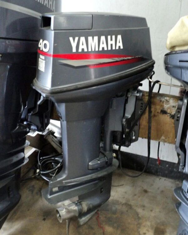 Used 1999 Yamaha 40 HP 2-Stroke Outboard Motor – 20" Shaft