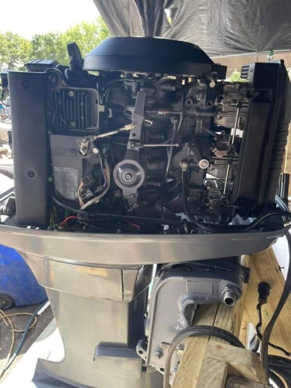 1999 Yamaha 90HP 2-Stroke Outboard Motor