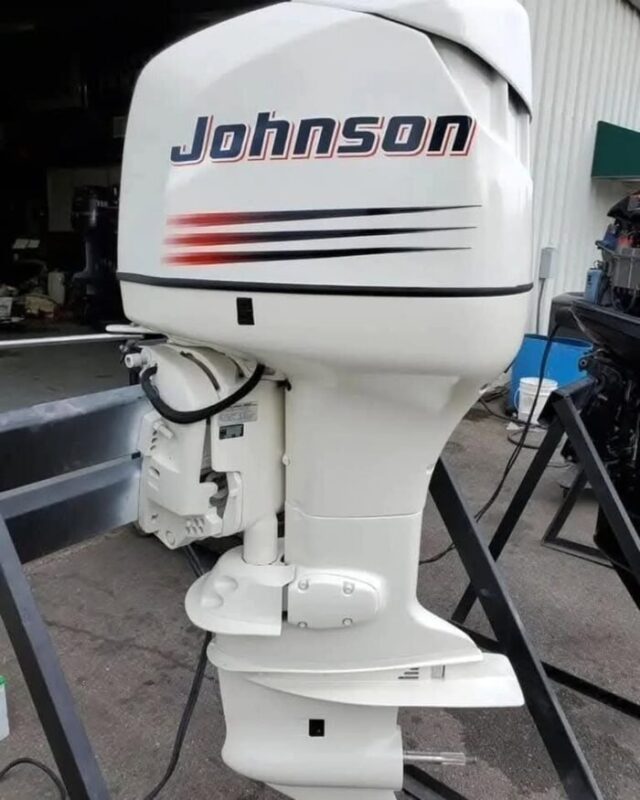 Used 2003 Johnson 150 HP V6 2-Stroke Outboard Motor – 25" Extra-Long Shaft – 391 lbs – 104–115 PSI Compression – Ready to Run