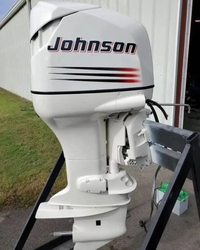 Used 2003 Johnson 150 HP V6 2-Stroke Outboard Motor – 25" Extra-Long Shaft – 391 lbs – 104–115 PSI Compression – Ready to Run