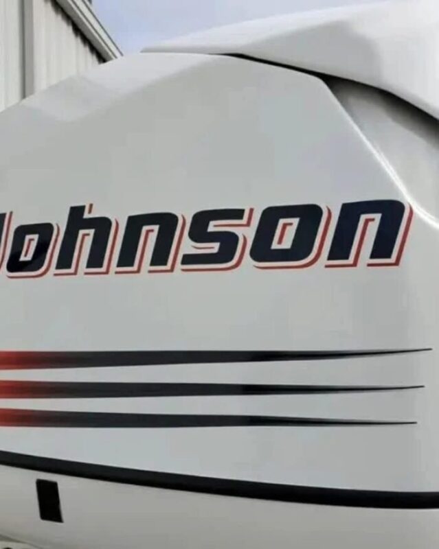 Used 2003 Johnson 150 HP V6 2-Stroke Outboard Motor – 25" Extra-Long Shaft – 391 lbs – 104–115 PSI Compression – Ready to Run