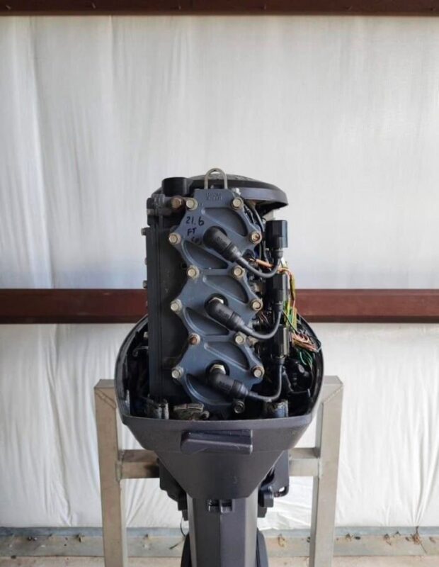 Used 2003 Yamaha 60 HP 3-Cylinder 2-Stroke Outboard Motor – 20" Shaft – 368 Hours – 120 PSI Compression – Controls & Propeller