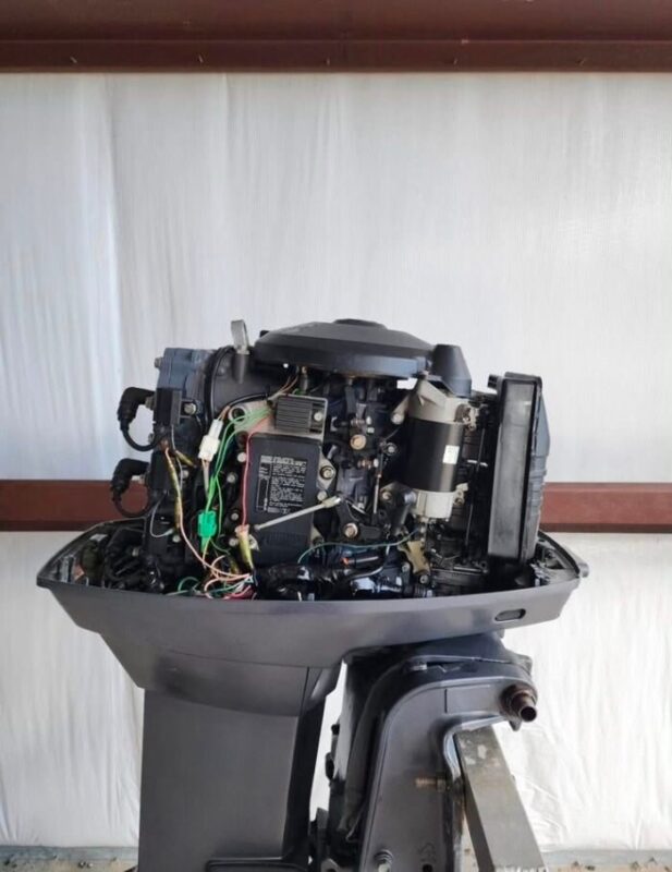 Used 2003 Yamaha 60 HP 3-Cylinder 2-Stroke Outboard Motor – 20" Shaft – 368 Hours – 120 PSI Compression – Controls & Propeller