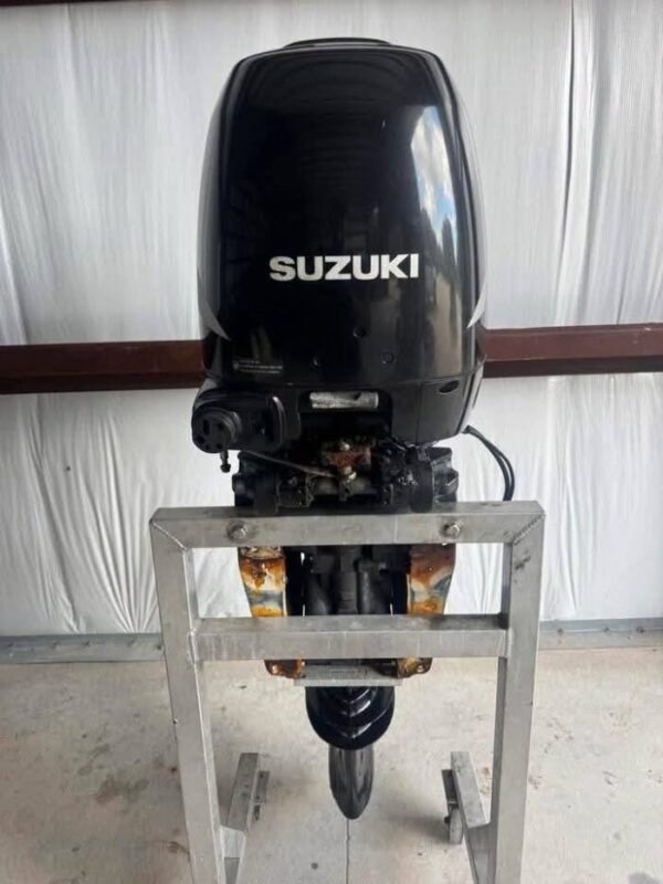 Used 2005 Suzuki DF140 140 HP 4-Stroke Outboard Motor – 25" Shaft – 353 Hours – Controls & Stainless Propeller