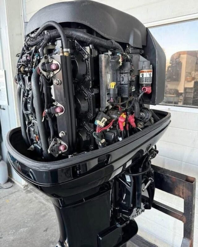 Used 2007 Mercury 250 HP Pro XS OptiMax 2-Stroke Outboard Motor – 20" Shaft – Remanufactured Powerhead – Freshwater – Fully Serviced