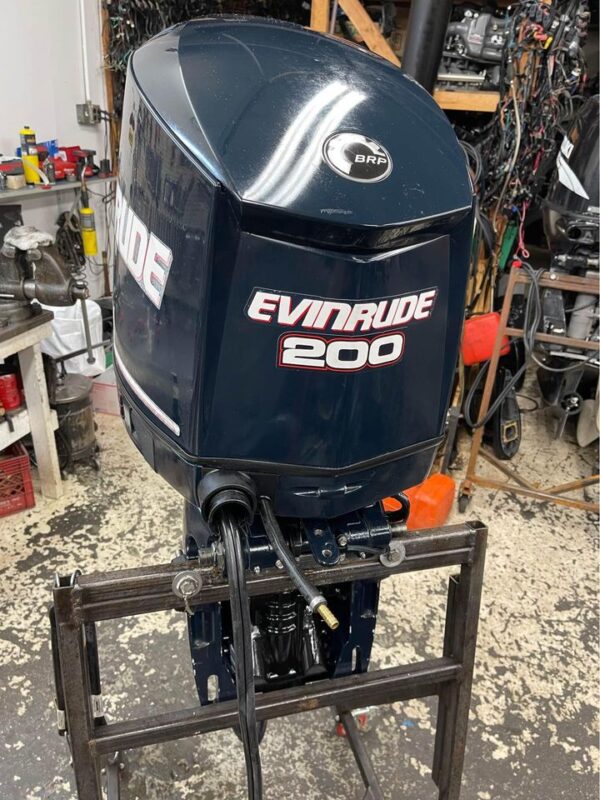 Used 2011 Evinrude E-TEC 200 HP 2-Stroke Outboard Motor – 20" Shaft – Like New – Black