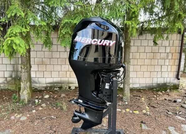 Used 2011 Mercury F115 115 HP 4-Stroke Outboard Motor – 20" Shaft – 300 Hours – Excellent Condition