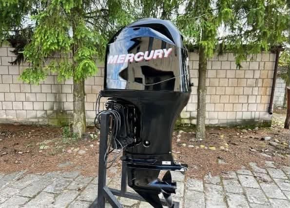 Used 2011 Mercury F115 115 HP 4-Stroke Outboard Motor – 20" Shaft – 300 Hours – Excellent Condition