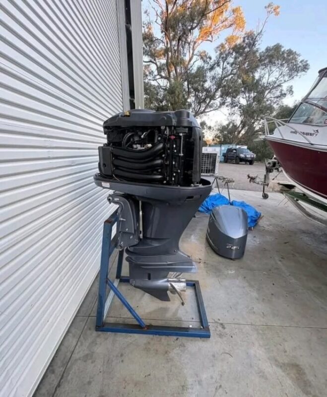 Used 2012 Yamaha F225 225 HP 4-Stroke EFI Outboard Motor – 25" XL Shaft – 950 Hours – New Genuine Yamaha Gearbox – DEC Controls