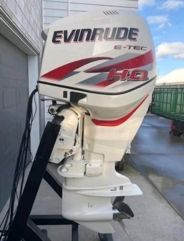 Used 2013 Evinrude E-TEC 250 HP H.O. 3.4L V6 Outboard Motor – 25" Shaft – 220 Hours – Complete Rigging Package