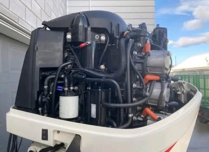 Used 2013 Evinrude E-TEC 250 HP H.O. 3.4L V6 Outboard Motor – 25" Shaft – 220 Hours – Complete Rigging Package