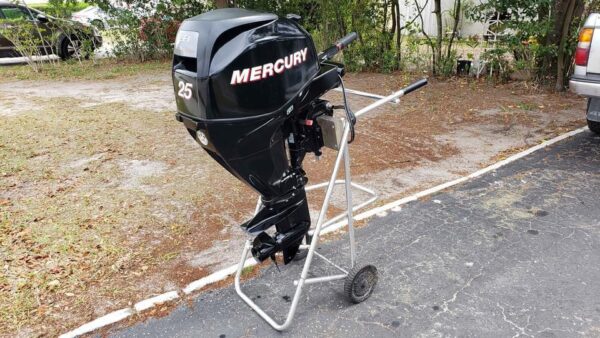 Used 2013 Mercury 25 HP 4-Stroke EFI Outboard Motor – 25" Shaft – 283 Hours – Power Trim & Tilt – Controls Included