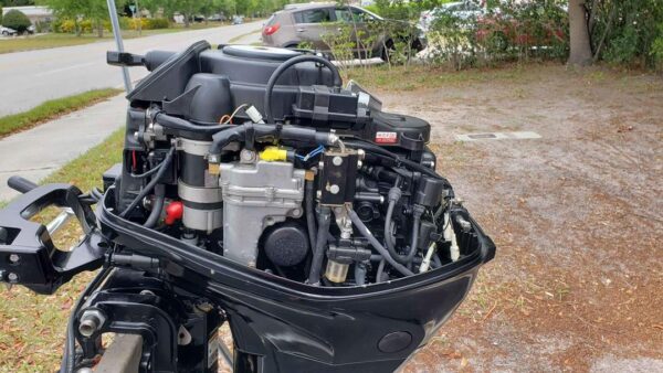 Used 2013 Mercury 25 HP 4-Stroke EFI Outboard Motor – 25" Shaft – 283 Hours – Power Trim & Tilt – Controls Included