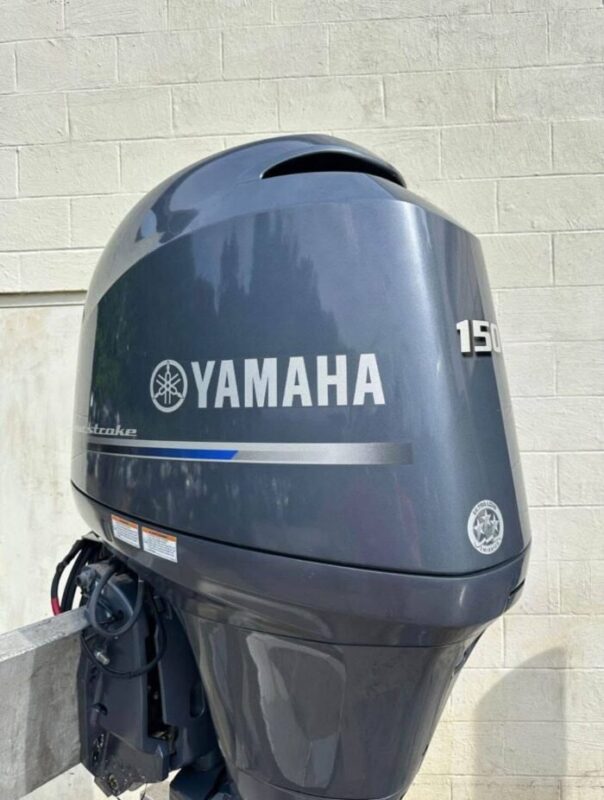 Used 2014 Yamaha F150XA 150 HP 4-Stroke EFI Outboard Motor – 25" Shaft – 264 Hours – 200–210 PSI Compression – Fully Serviced