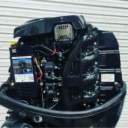 2015 Twin Mercury 150 HP 4-Stroke 20'' Shaft Outboard Motor - Alpha Marine Outboards