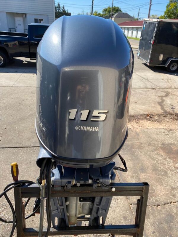 Used 2015 Yamaha 115 HP 4-Stroke F115LB Outboard Motor – 20" Shaft – 129 Hours