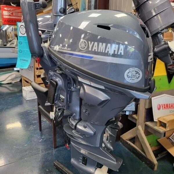 2016 Yamaha 20 HP 4-Stroke Tiller Outboard Motor - Alpha Marine Outboards