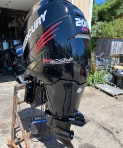 Used 2018 Mercury Verado Pro 200 HP 4-Stroke Outboard Motor – 20″ Shaft – 75 Hours – Supercharged 2.6L Inline-6 – Fully Serviced