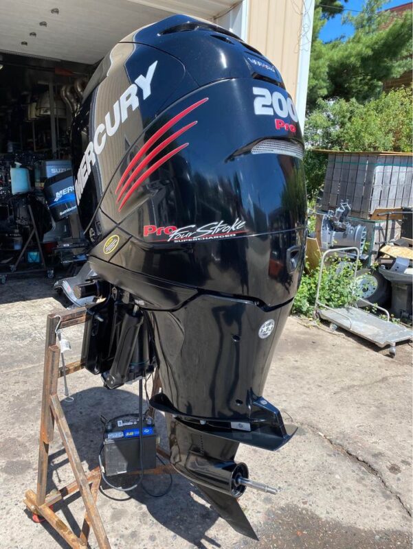 Used 2018 Mercury Verado Pro 200 HP 4-Stroke Outboard Motor – 20" Shaft – 75 Hours – Supercharged 2.6L Inline-6 – Fully Serviced