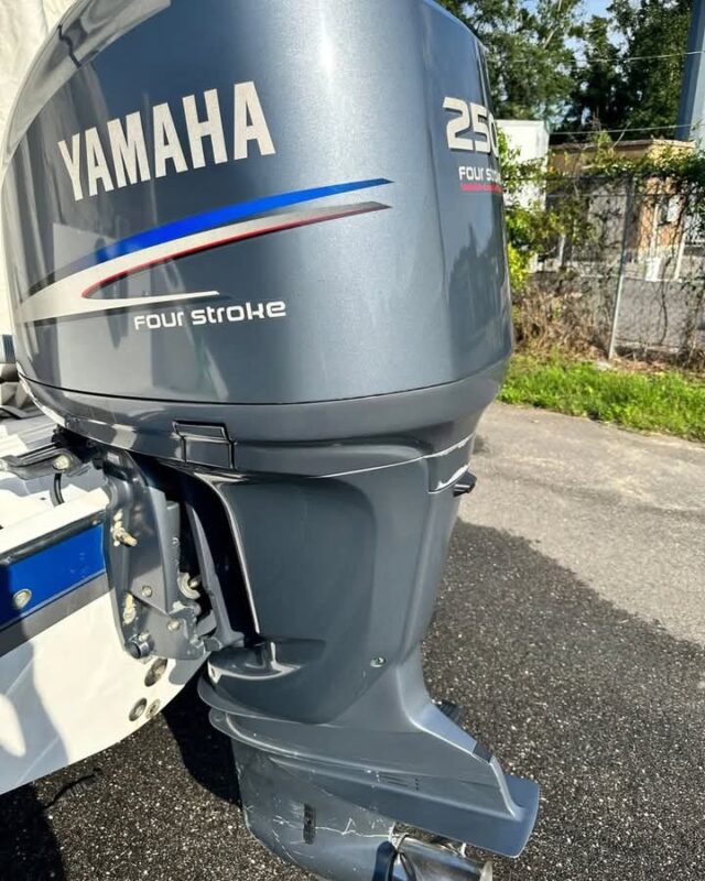 Used 2018 Yamaha 250 HP 4-Stroke Outboard Motor – 20" Shaft – 500 Hours