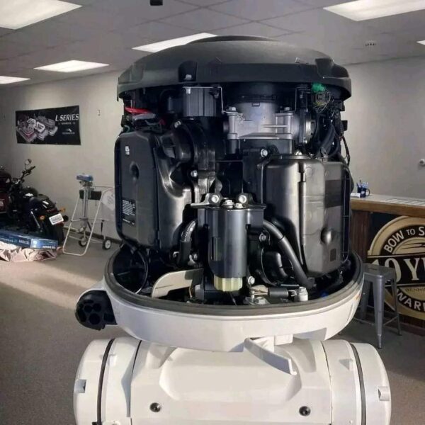 2018 Yamaha 300 HP EFI 4-Stroke Outboard Motor - Alpha Marine Outboards