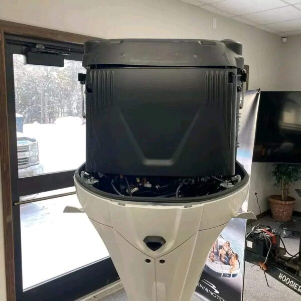 2018 Yamaha 300 HP EFI 4-Stroke Outboard Motor - Alpha Marine Outboards