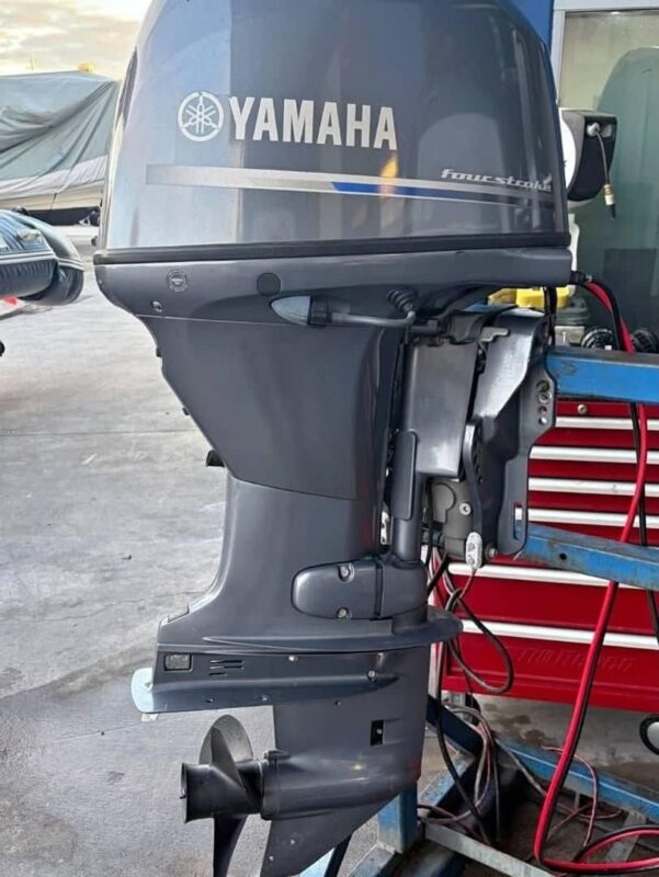 Used 2018 Yamaha F60LB 60 HP 4-Stroke Outboard Motor – 20" Long Shaft – 414 Hours – 170 PSI Compression – Tiller Handle