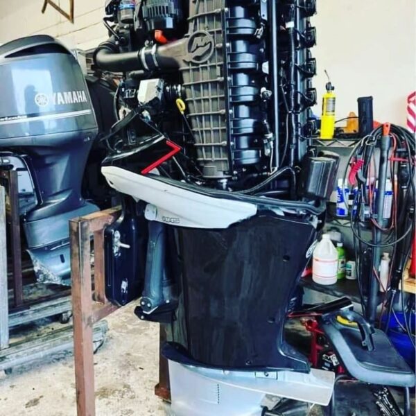 Used 2019 Mercury 300XL V8 4.6L Verado Outboard Motor – 300 HP – 20" Shaft – 200 Hours – Complete Setup