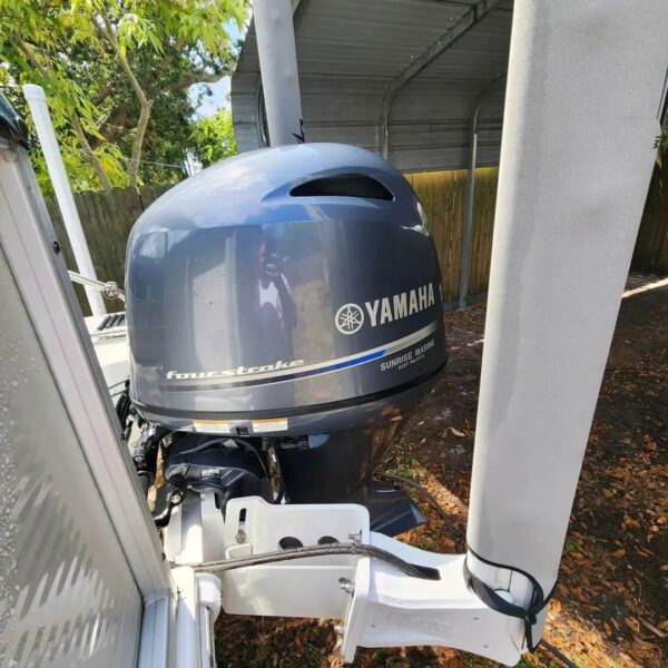 Used 2021 Yamaha 115 HP 4-Stroke Outboard Motor – 20" Shaft – 32 Hours