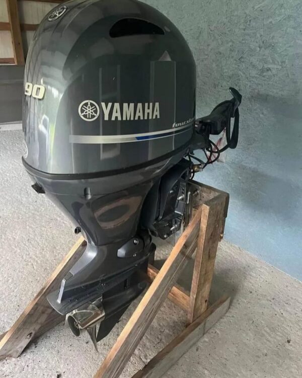 2021 Yamaha 90 HP 4-Stroke 20' Shaft Tiller Outboard Motor - Alpha Marine Outboards