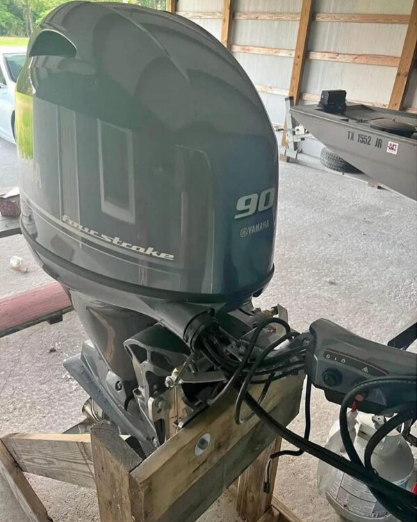 2021 Yamaha 90 HP 4-Stroke 20' Shaft Tiller Outboard Motor - Alpha Marine Outboards