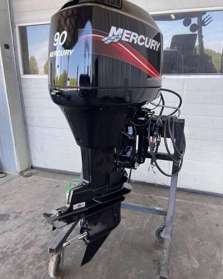 Mercury 90HP 2-Stroke Outboard Motor 20"