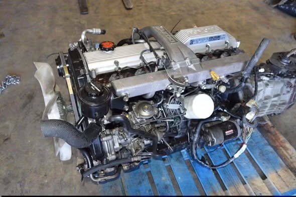 Toyota 3RZ-FE 2.7L Engine & 5-Speed Manual Transmission Complete Swap