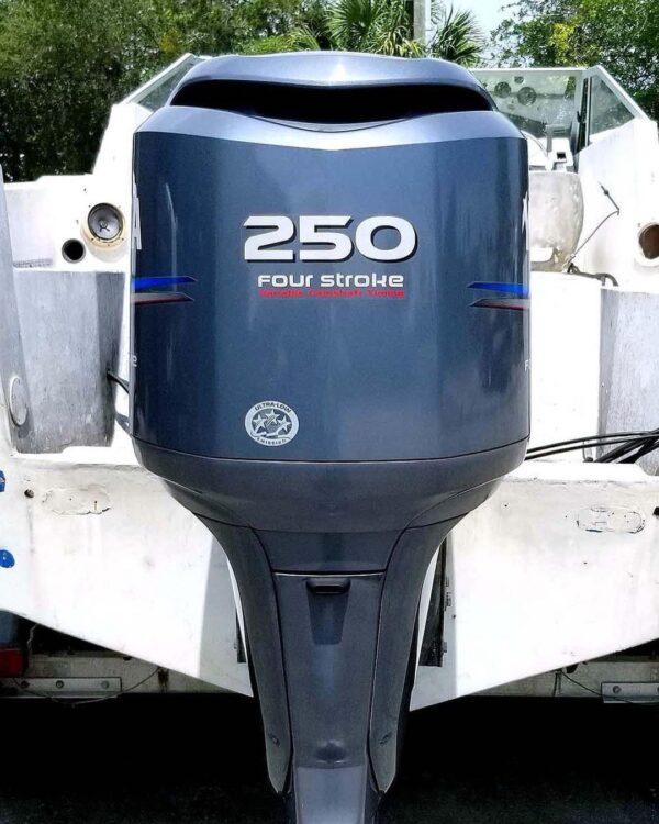 Twin 2006 Yamaha 250 HP 4-Stroke Outboard Motors – 25" Shafts – 557/558 Hours