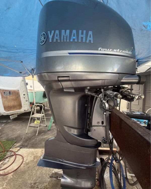 Twin Yamaha 250. 30” 2006 models Complete controls - Alpha Marine Outboards