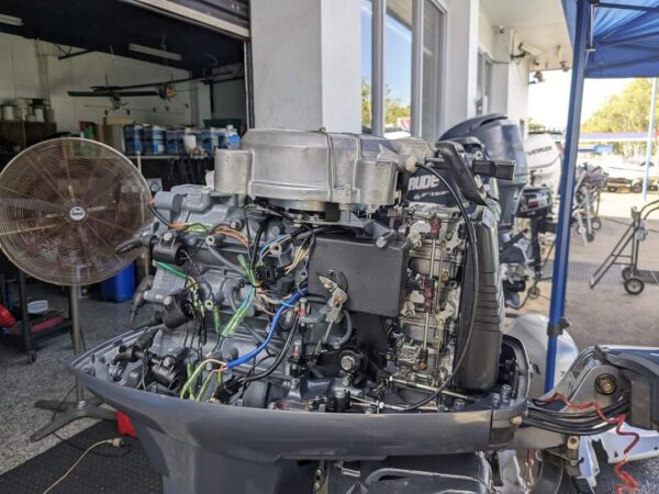 Yamaha 40 HP 2-Stroke Tiller Steer Outboard Motor - Alpha Marine Outboards